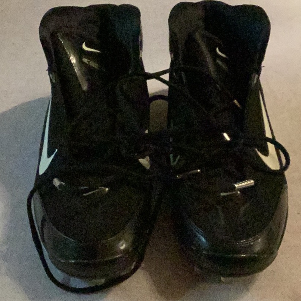 NWOT Nike shoes